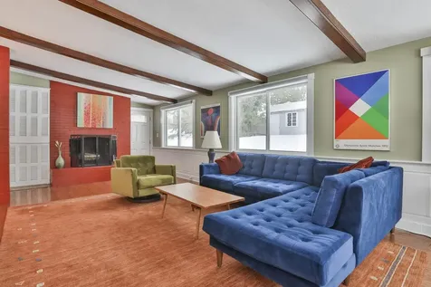 10 Wood Street Nashua NH 03064