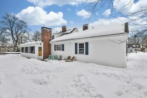 10 Wood Street Nashua NH 03064