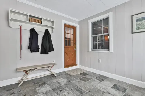 10 Wood Street Nashua NH 03064