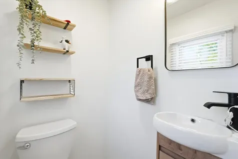 109 Bypass 28 Derry NH 03038