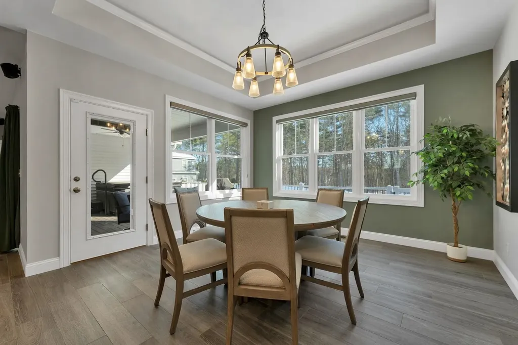 7 Lilac Ridge Road Windham NH 03087