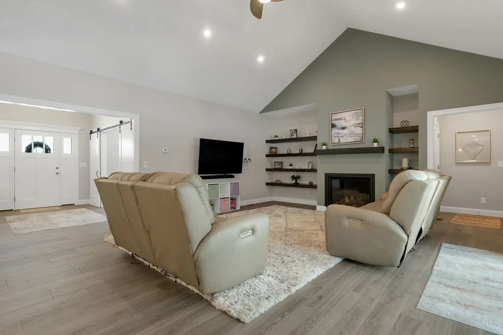 7 Lilac Ridge Road Windham NH 03087