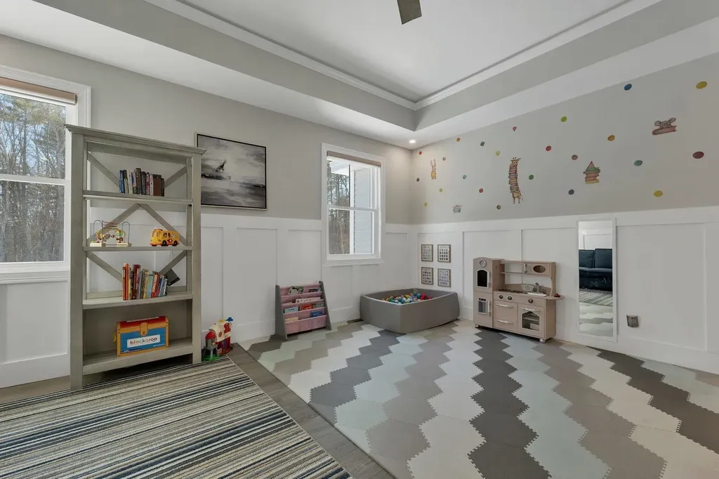 7 Lilac Ridge Road Windham NH 03087