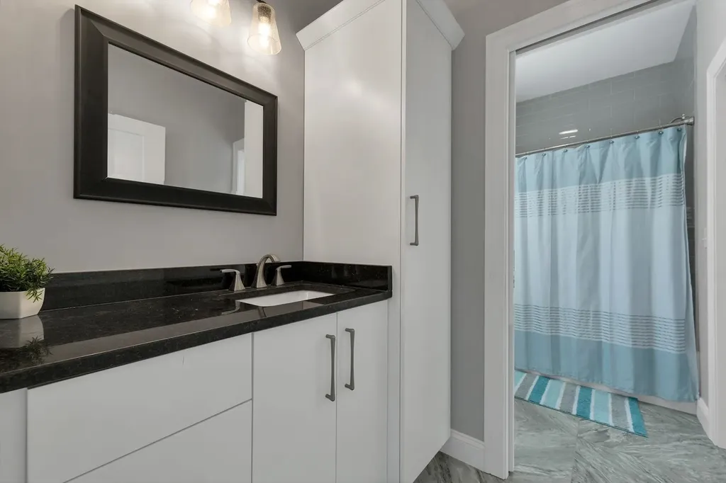 7 Lilac Ridge Road Windham NH 03087