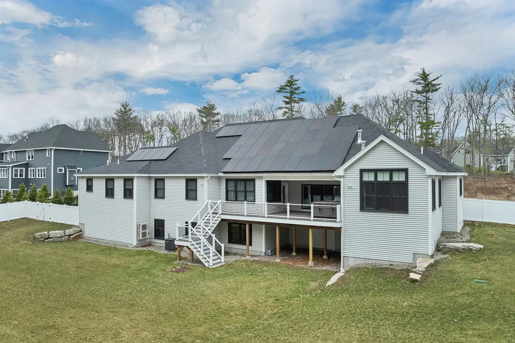 7 Lilac Ridge Road Windham NH 03087