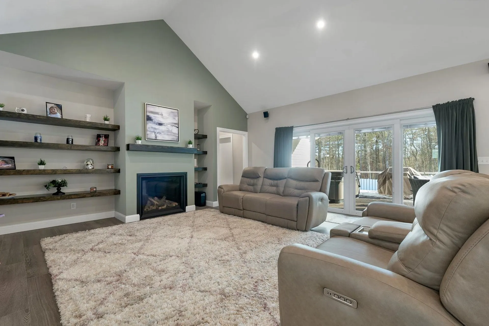 7 Lilac Ridge Road Windham NH 03087