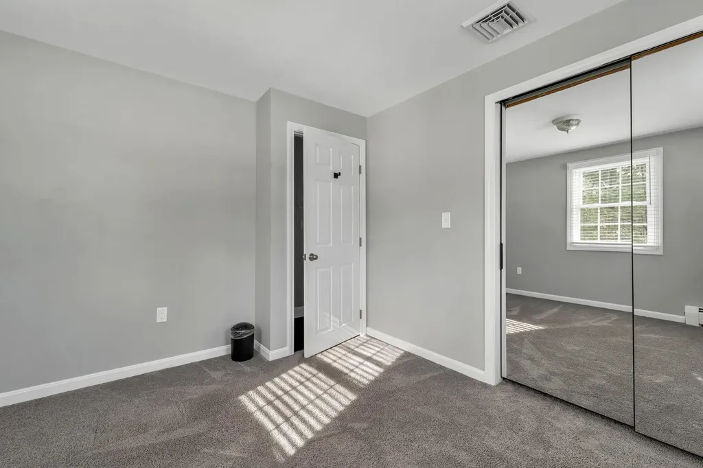 17 Twilight Drive Nashua NH 03062