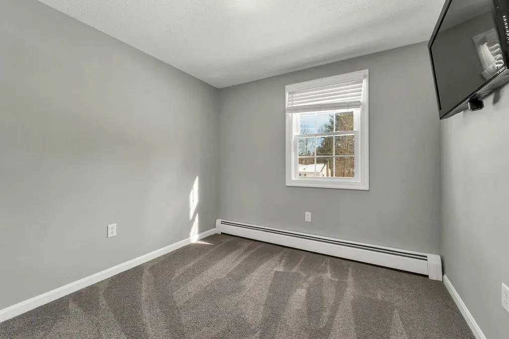 17 Twilight Drive Nashua NH 03062