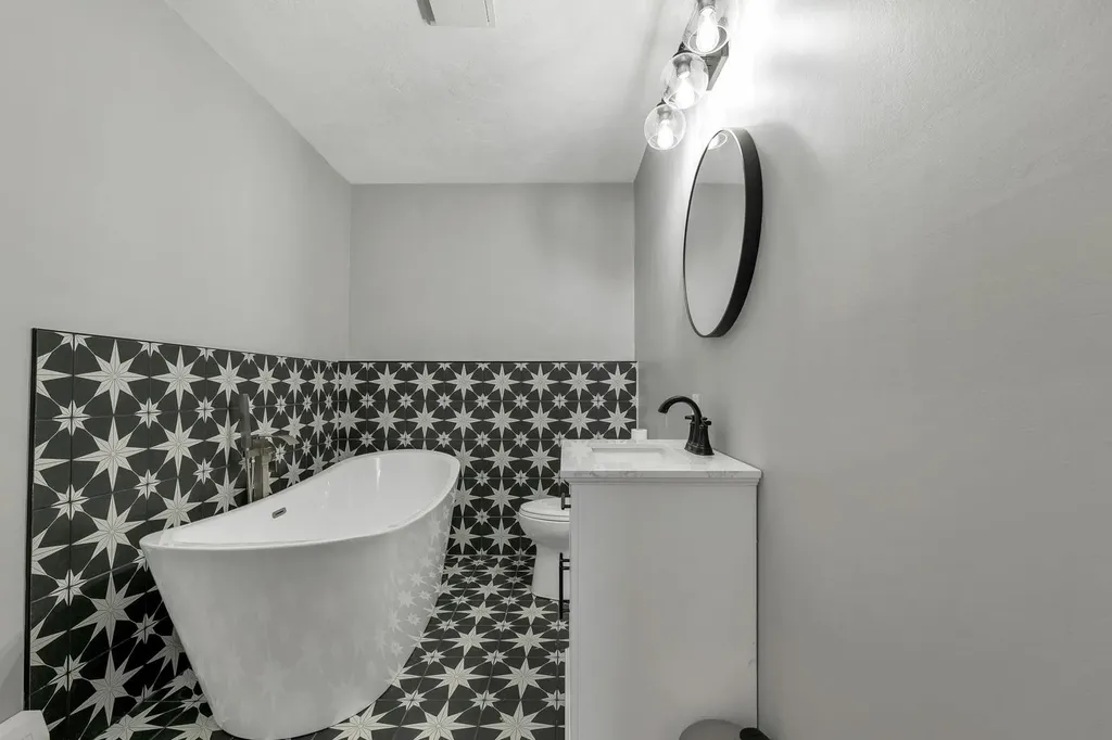 17 Twilight Drive Nashua NH 03062