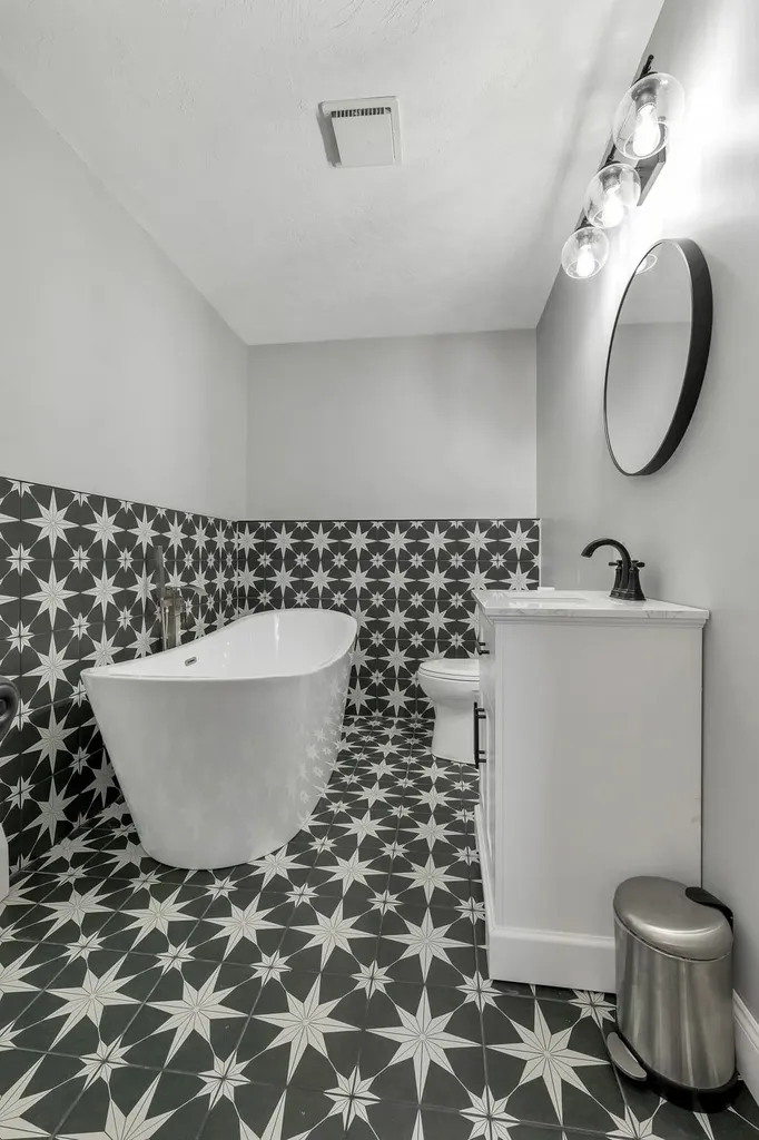 17 Twilight Drive Nashua NH 03062