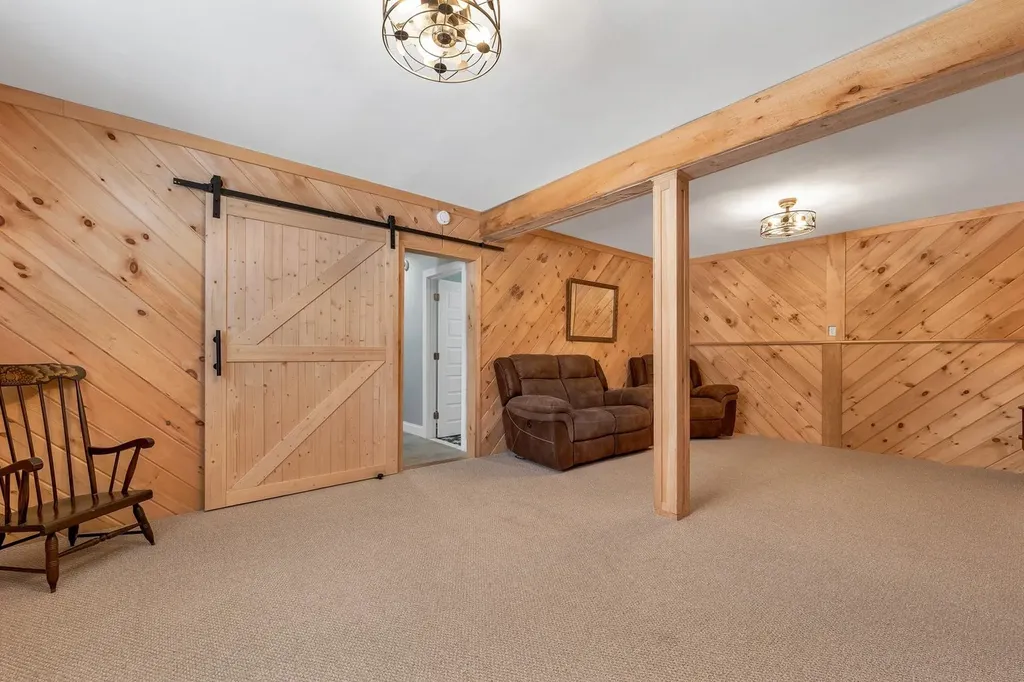 17 Twilight Drive Nashua NH 03062