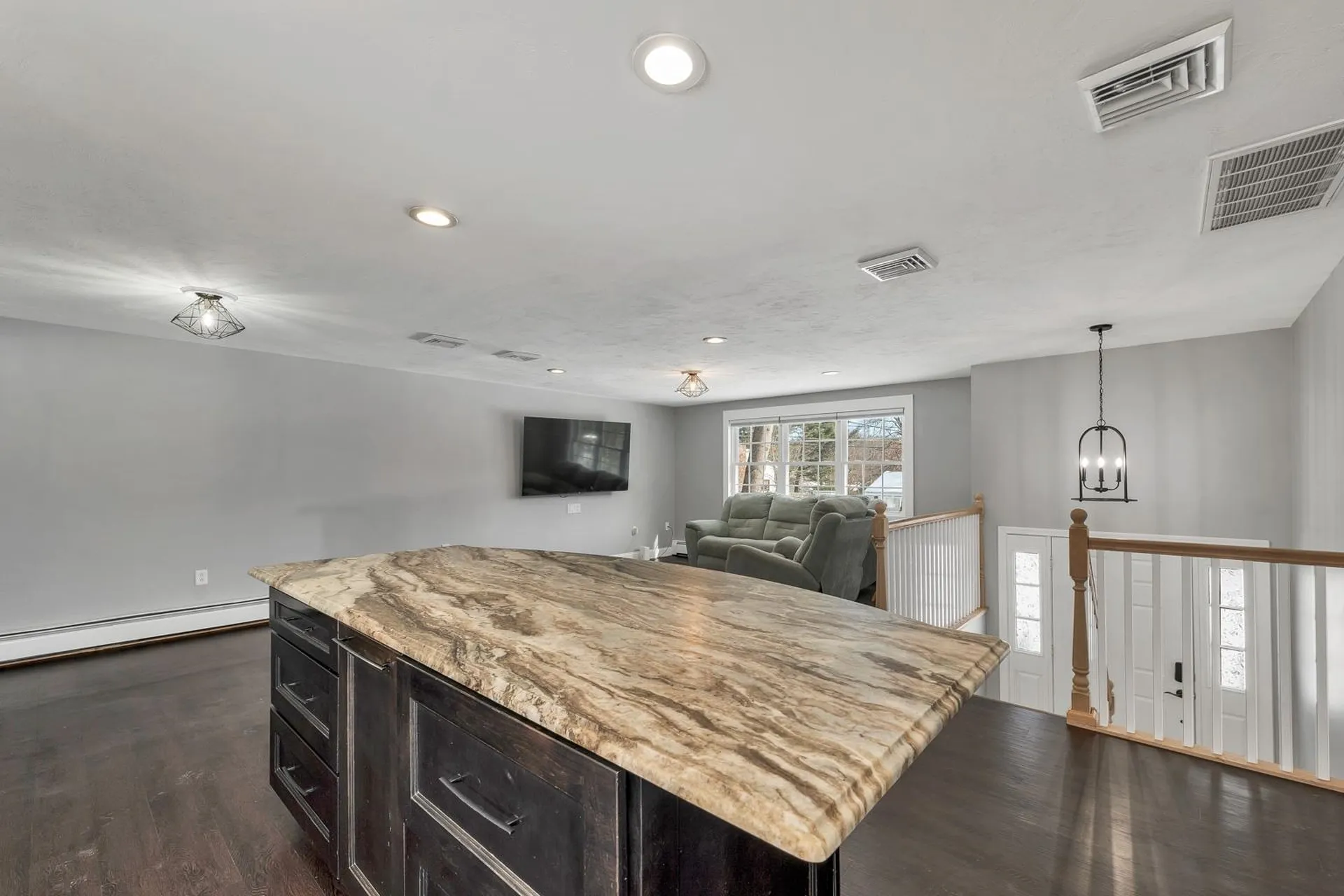 17 Twilight Drive Nashua NH 03062