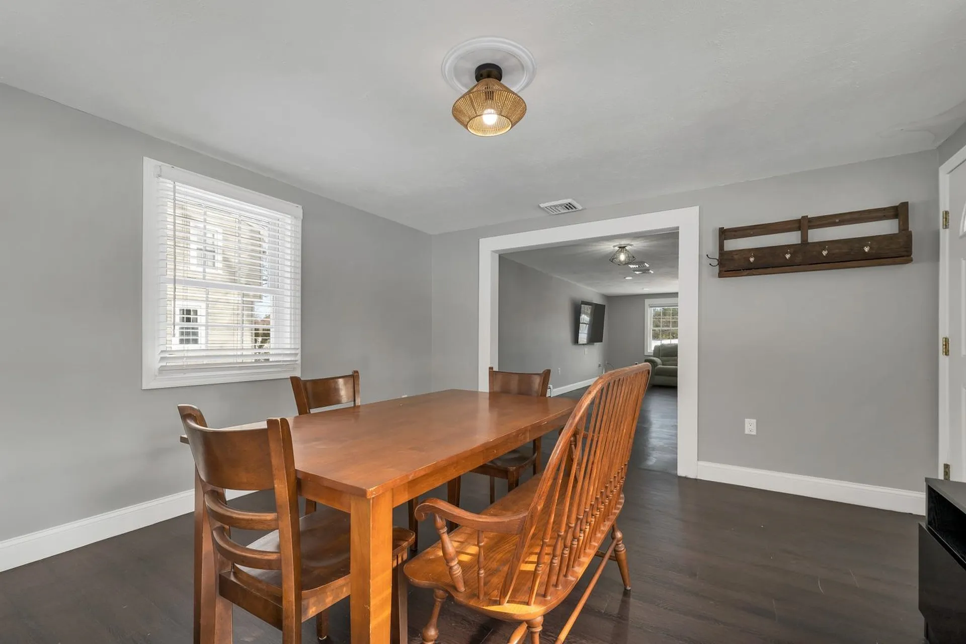 17 Twilight Drive Nashua NH 03062