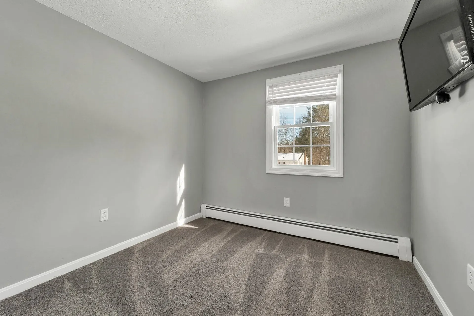 17 Twilight Drive Nashua NH 03062