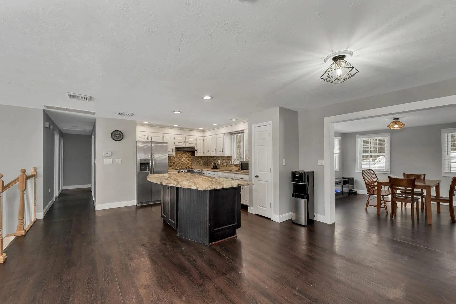 17 Twilight Drive Nashua NH 03062