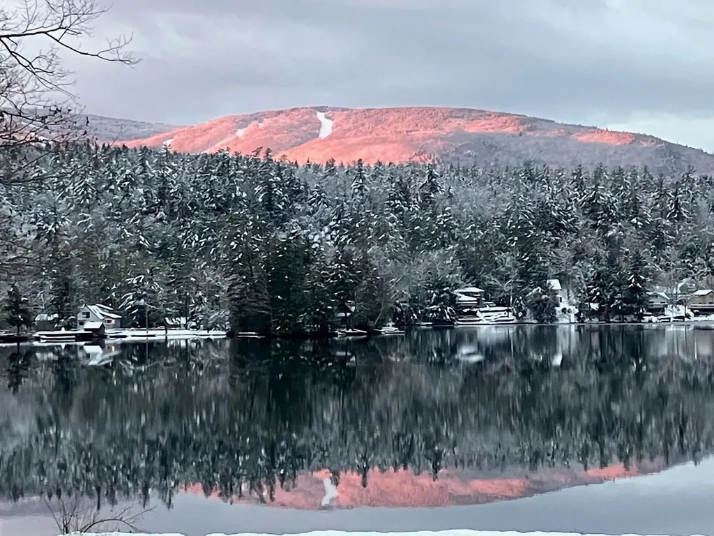 879 East Ash Road Plymouth VT 05056