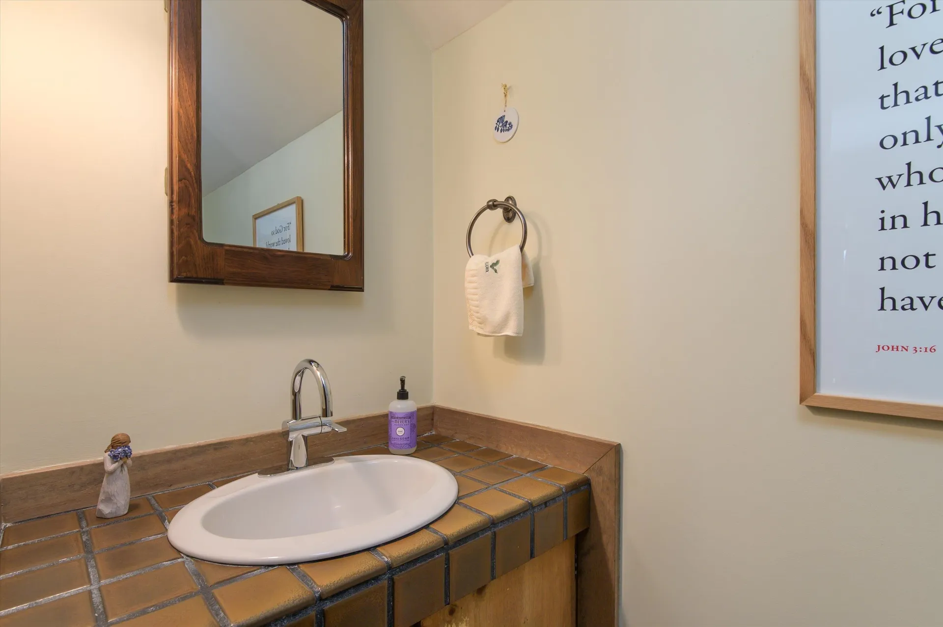 879 East Ash Road Plymouth VT 05056