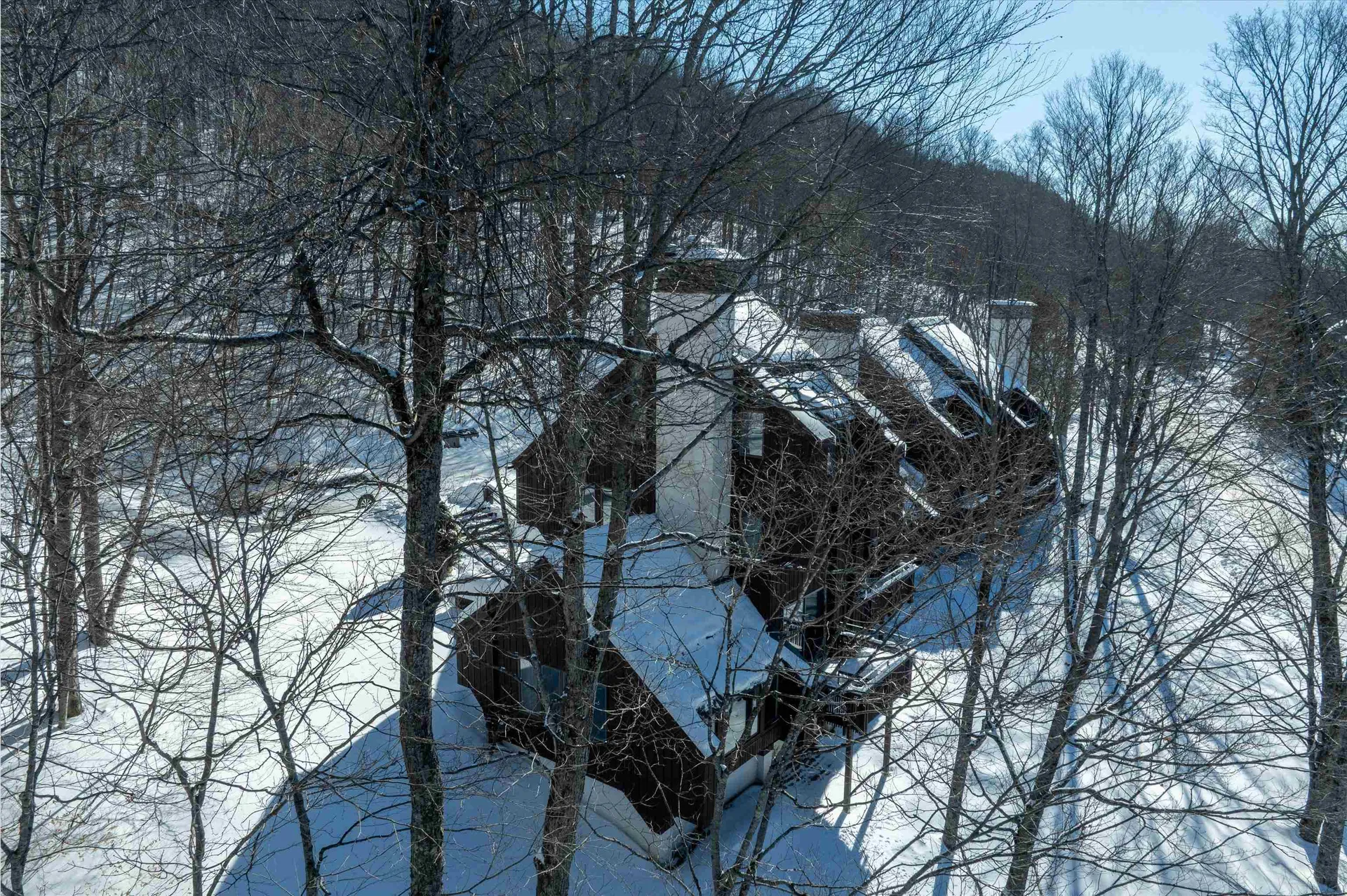 879 East Ash Road Plymouth VT 05056