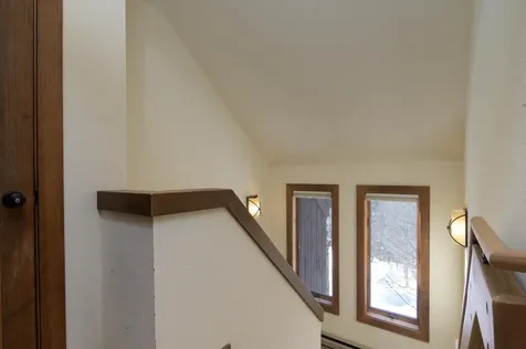 879 East Ash Road Plymouth VT 05056