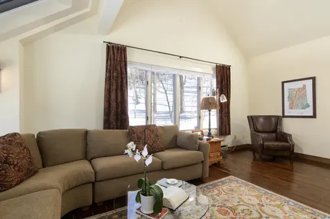 879 East Ash Road Plymouth VT 05056