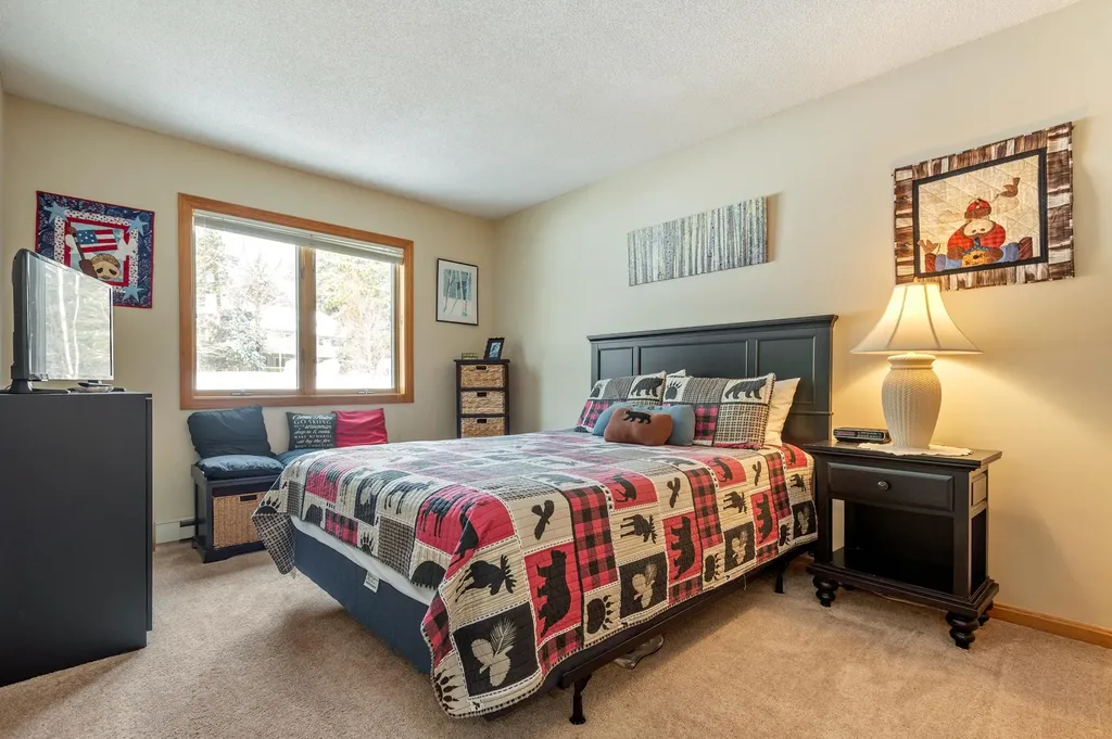 16 Purple Finch Road Conway NH 03860