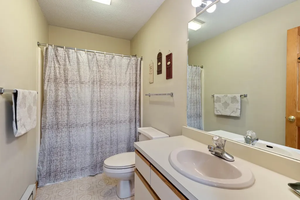 16 Purple Finch Road Conway NH 03860