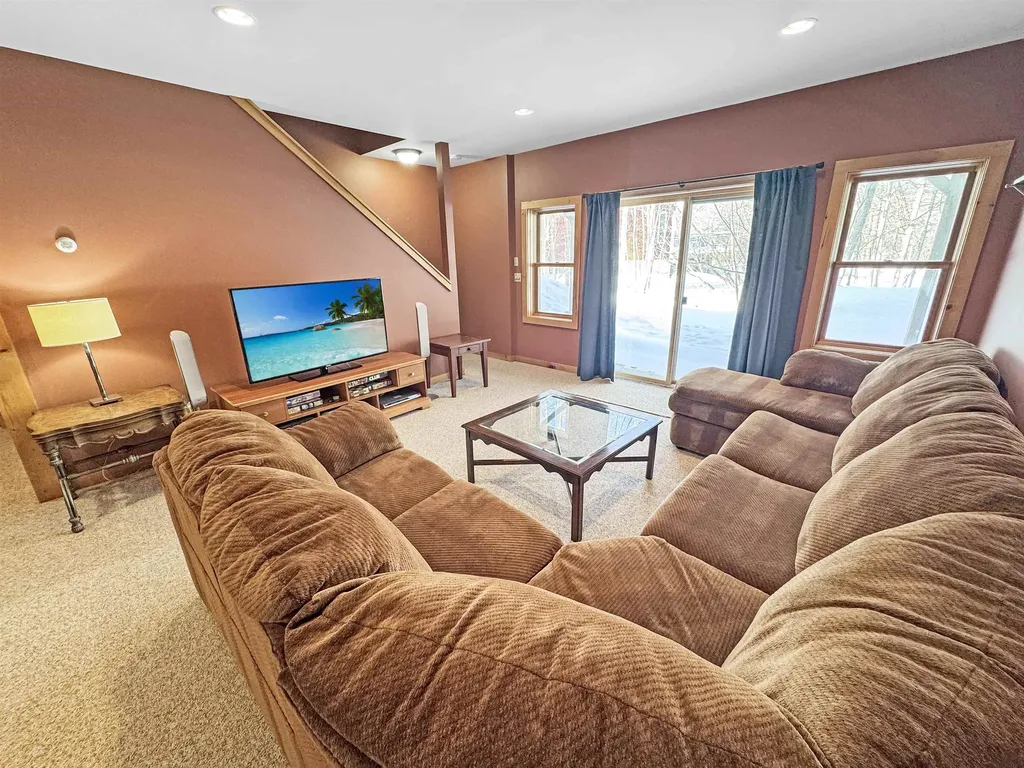 42 Airport Road Dover VT 05356