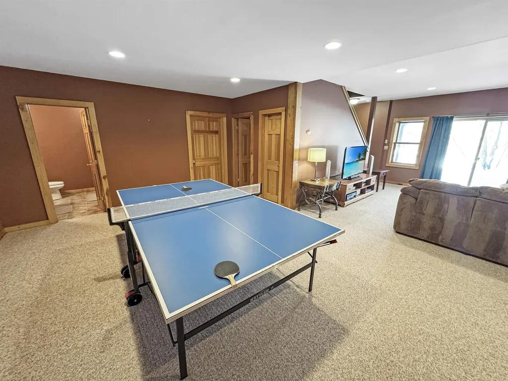 42 Airport Road Dover VT 05356