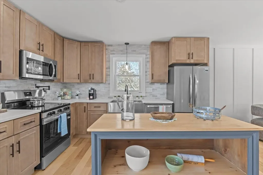 434 Browns River Road Essex VT 05452