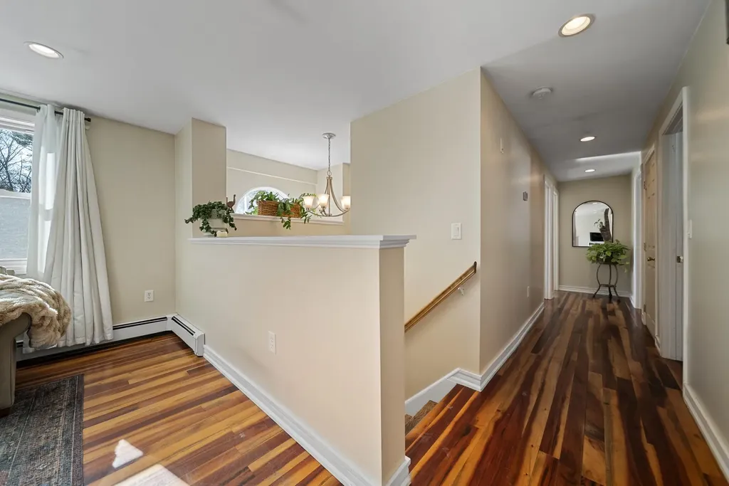 8 Chongor Drive Newton NH 03858