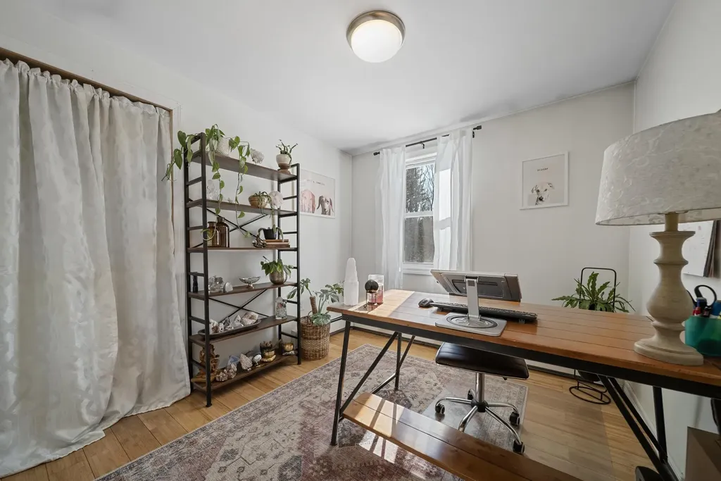 8 Chongor Drive Newton NH 03858