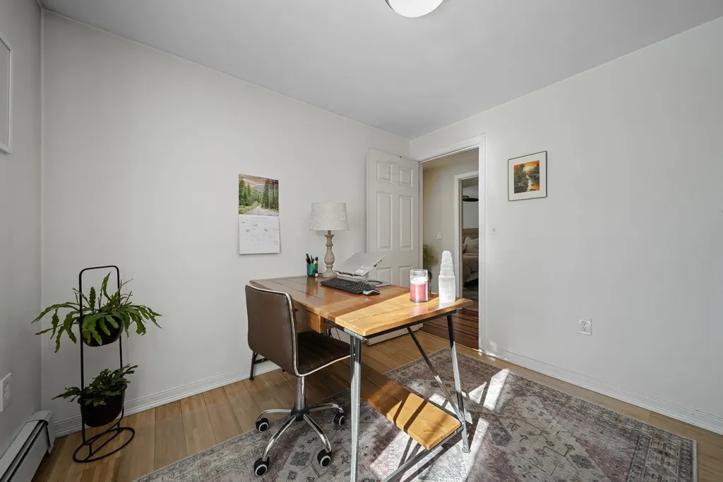 8 Chongor Drive Newton NH 03858