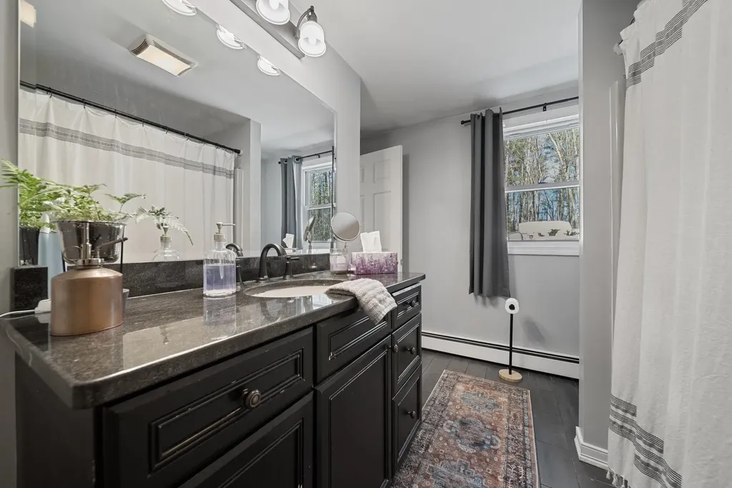 8 Chongor Drive Newton NH 03858