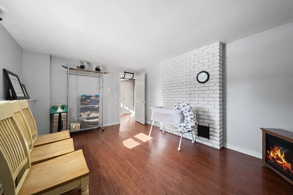 8 Chongor Drive Newton NH 03858