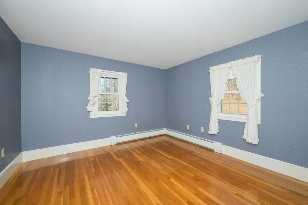 45 Weare Road Hampton Falls NH 03844