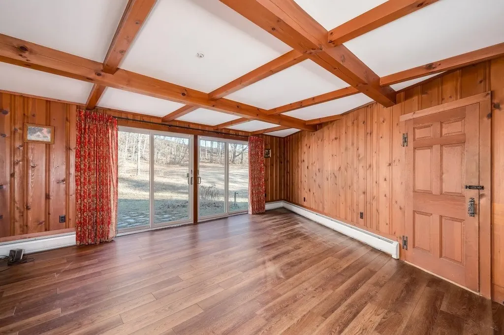 45 Weare Road Hampton Falls NH 03844