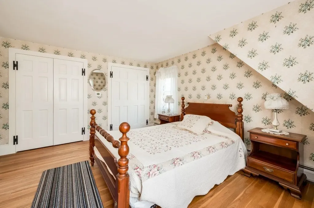 45 Weare Road Hampton Falls NH 03844