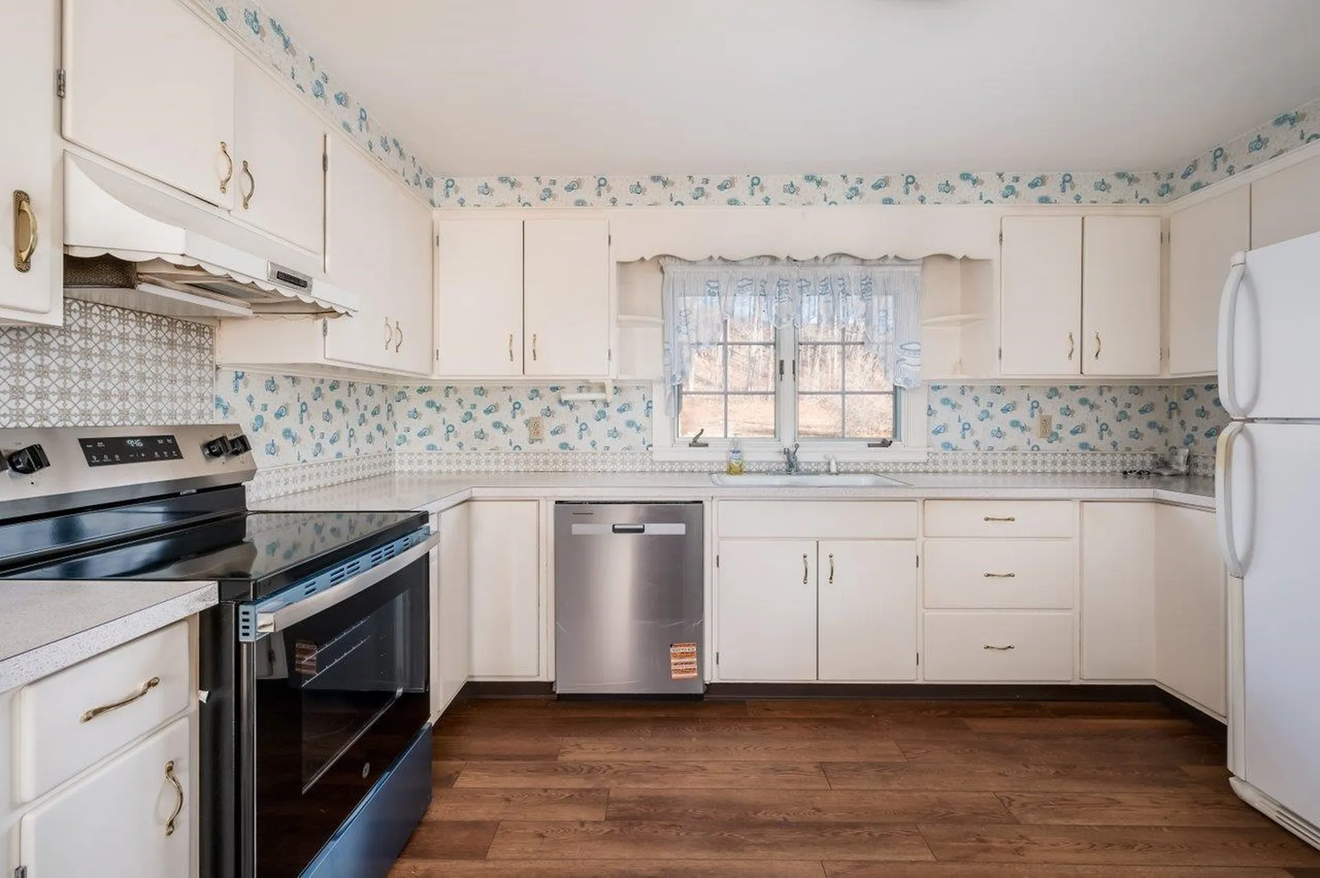 45 Weare Road Hampton Falls NH 03844