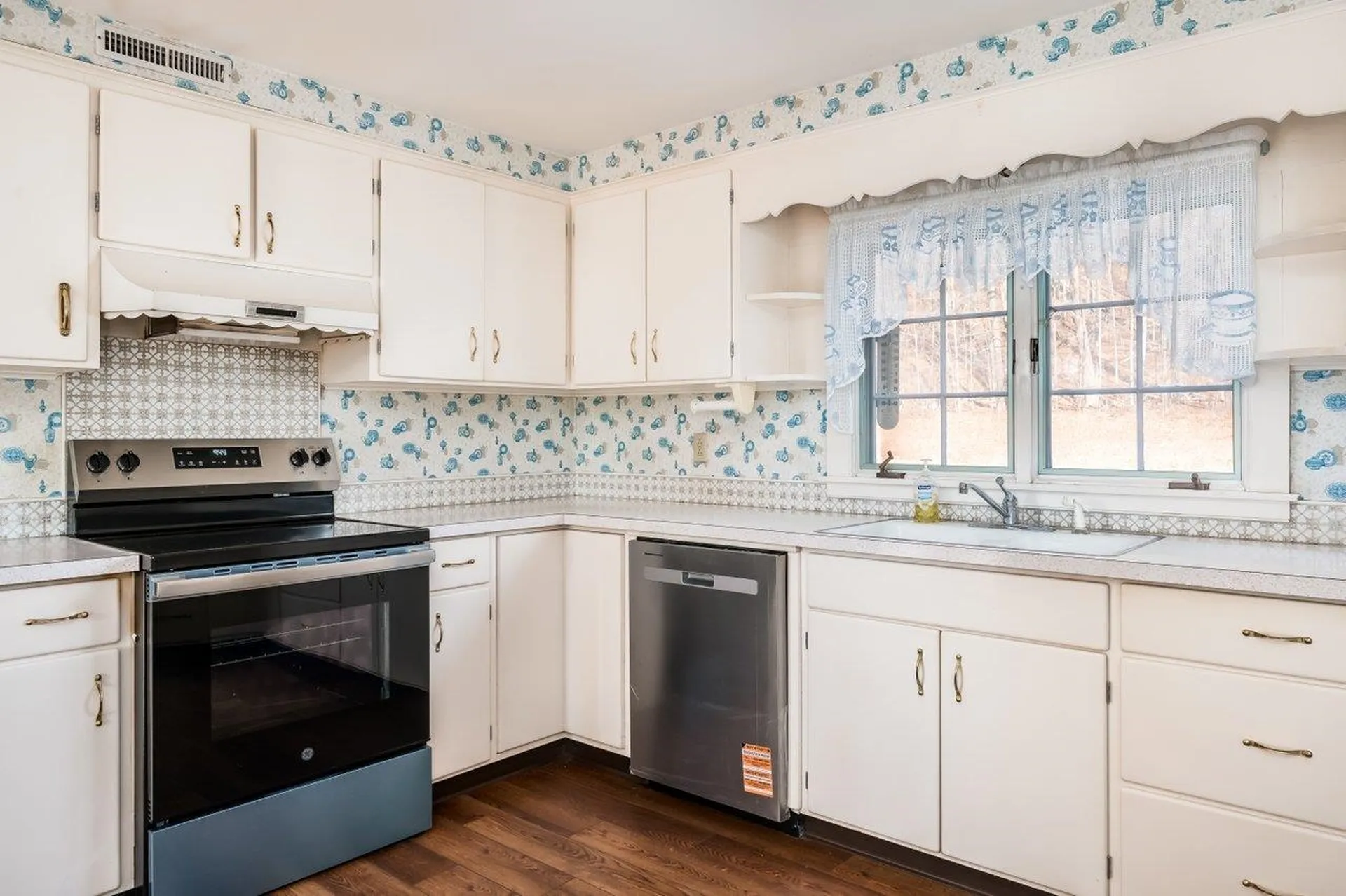 45 Weare Road Hampton Falls NH 03844