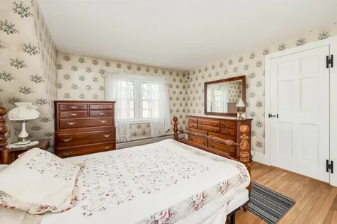 45 Weare Road Hampton Falls NH 03844