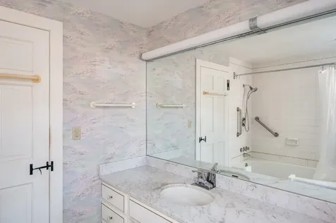 45 Weare Road Hampton Falls NH 03844