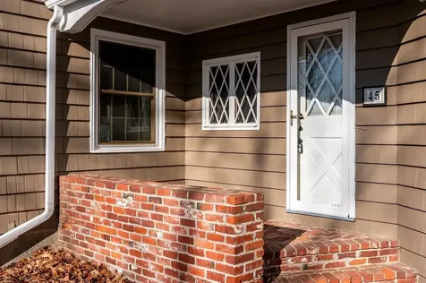 45 Weare Road Hampton Falls NH 03844