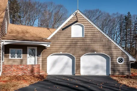 45 Weare Road Hampton Falls NH 03844