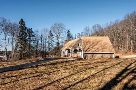 45 Weare Road Hampton Falls NH 03844