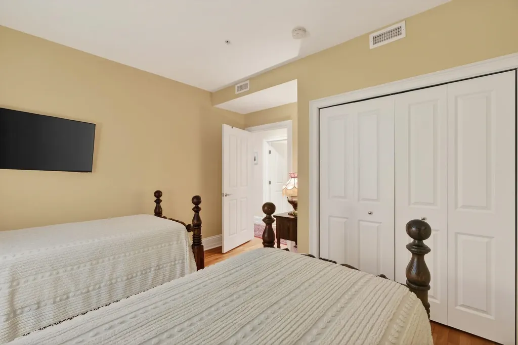 18 Congress Street Portsmouth NH 03801