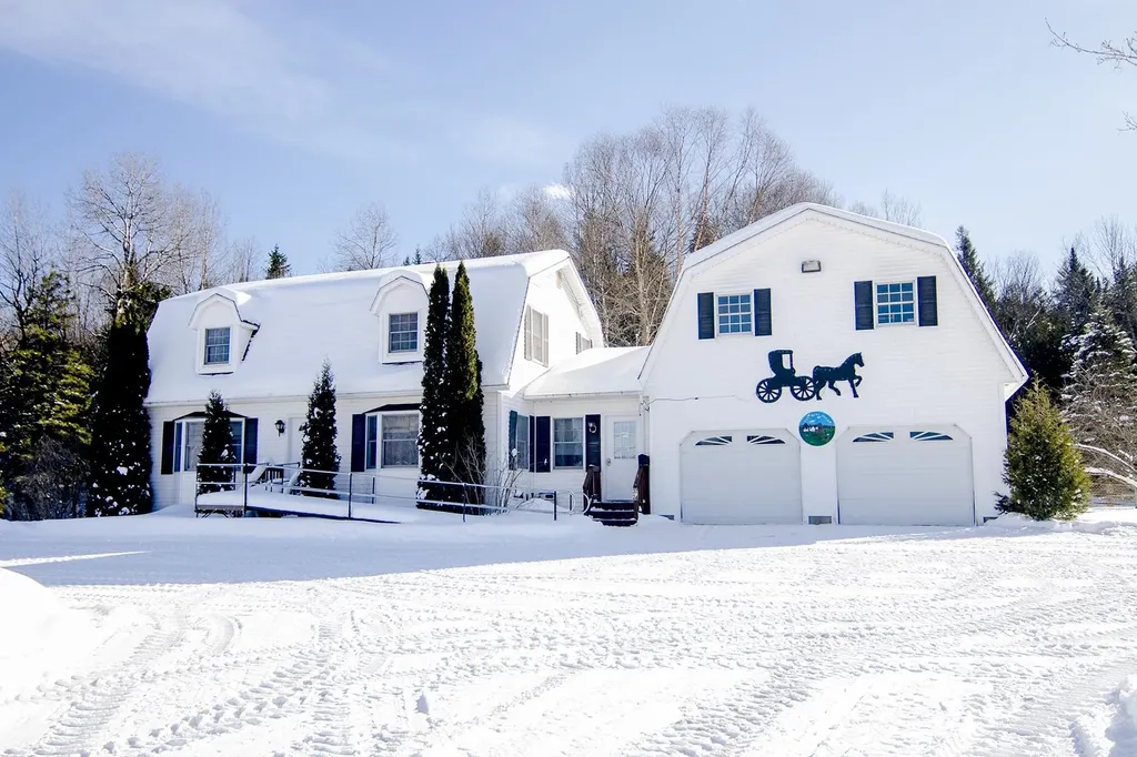 3724 Vt Route 105 Road Derby VT 05829