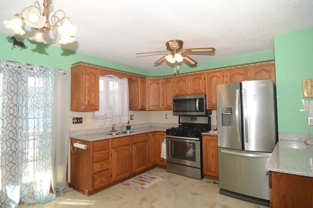 3724 Vt Route 105 Road Derby VT 05829