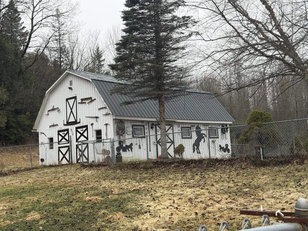 3724 Vt Route 105 Road Derby VT 05829