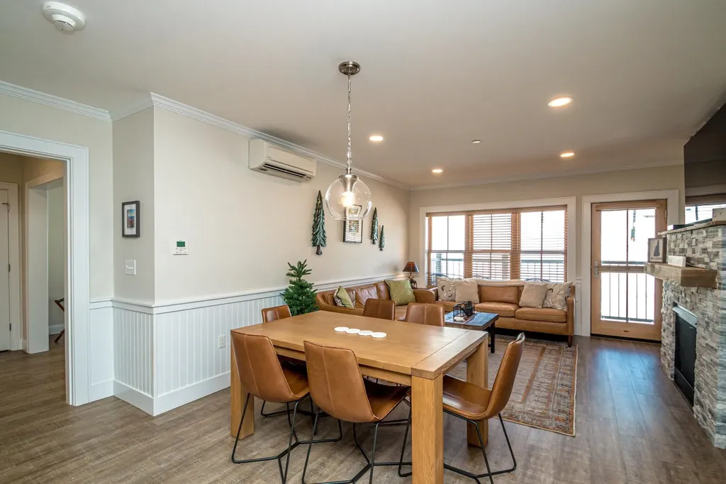 235 Skimobile Road Conway NH 03860