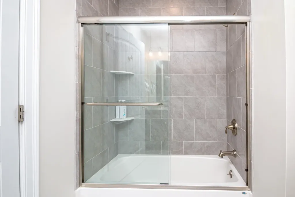 235 Skimobile Road Conway NH 03860